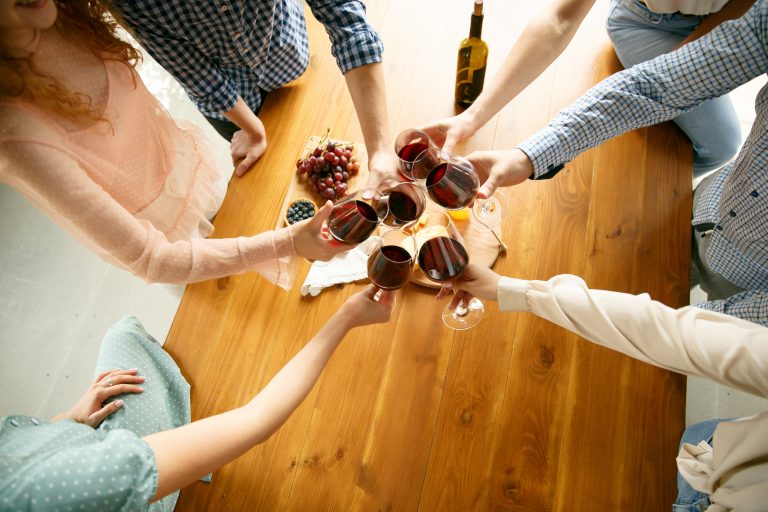 degustare un vino a casa